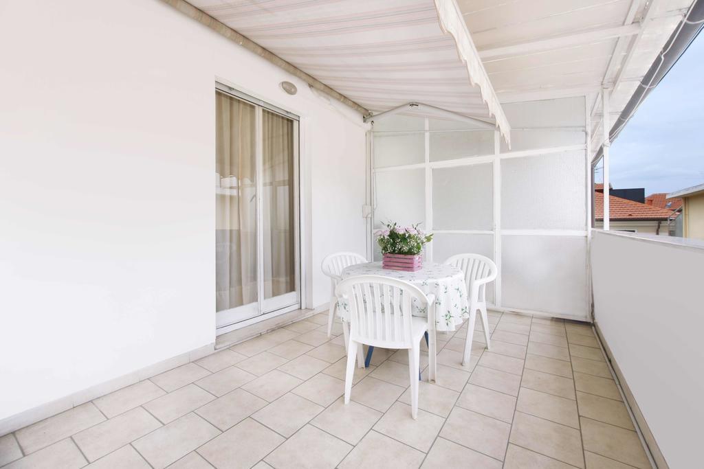 Residence Barusso Alassio Rom bilde