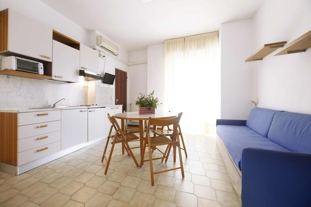 Residence Barusso Alassio Eksteriør bilde